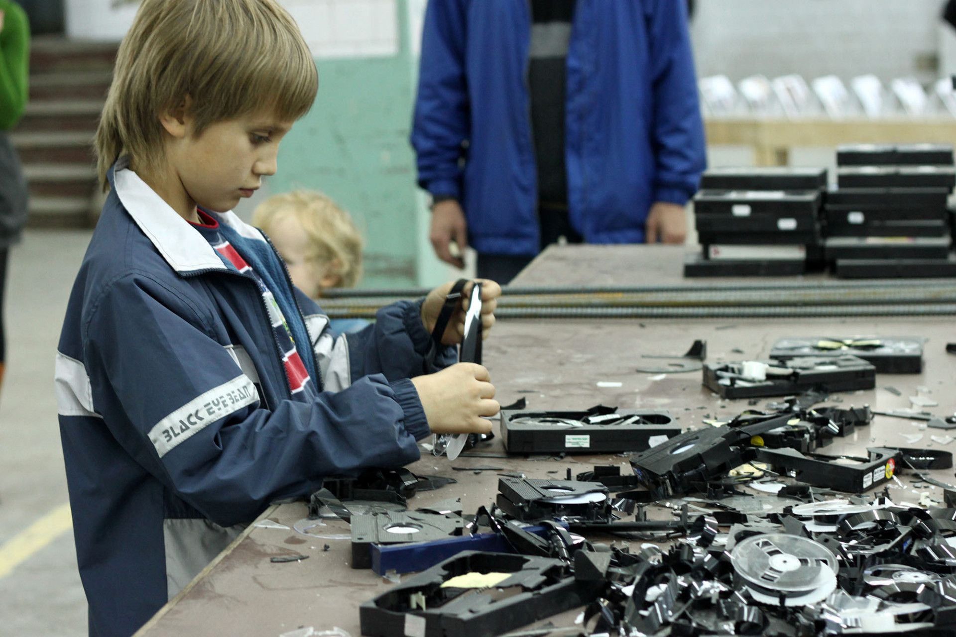 <p>Mona Vatamanu, Florin Tudor, <em>Production line for the future</em>, installation, 1st Ural Industrial Biennial, Yekaterinburg, 2010, courtesy of the artists.</p>